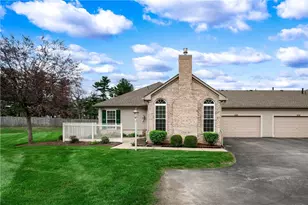 2074 Winchester Ct, Connoquenessing Township, PA 16053 - Photo 3