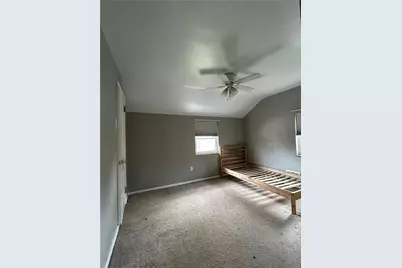 5360 Spring Valley Drive, Pittsburgh, PA 15236 - Photo 9