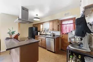 217 Ilion St, Pittsburgh, PA 15207 - Photo 9