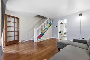 217 Ilion St, Pittsburgh, PA 15207 - Photo 3