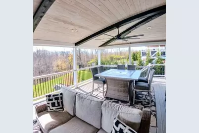 118 Red Pine Dr, Kennedy Township, PA 15108 - Photo 11