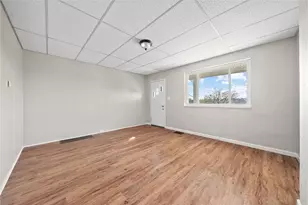 75 Mullooly St, Pittsburgh, PA 15227 - Photo 5