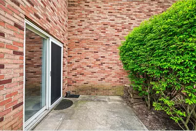 605 Calais Dr #101, Pittsburgh, PA 15237 - Photo 13