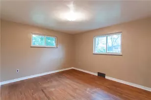 194 Woodridge Dr, Brighton Township, PA 15009 - Photo 21