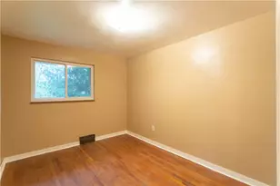 194 Woodridge Dr, Brighton Township, PA 15009 - Photo 19