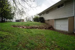 194 Woodridge Dr, Brighton Township, PA 15009 - Photo 33