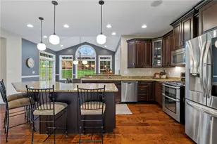 101 Vista Ridge Ln, Adams Township, PA 16059 - Photo 11