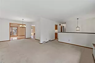 1223 Silver Ln, Robinson Twp, PA 15136 - Photo 5