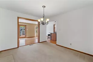 1223 Silver Ln, Robinson Twp, PA 15136 - Photo 7