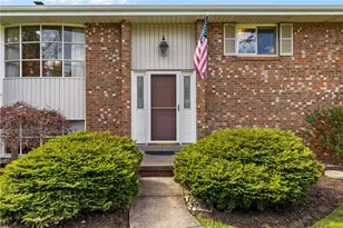 1223 Silver Ln, Robinson Twp, PA 15136 - Photo 3