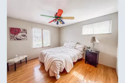 1357 Akehurst Rd, Scott Township, PA 15220 - Photo 23