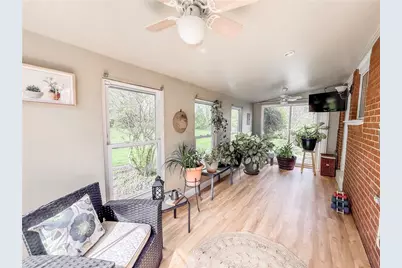 1357 Akehurst Rd, Scott Township, PA 15220 - Photo 17