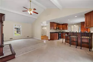 552 Sandrae Dr, Pittsburgh, PA 15243 - Photo 13