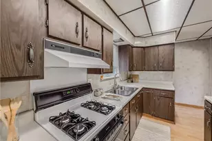 43 Queenston St, Pittsburgh, PA 15210 - Photo 9