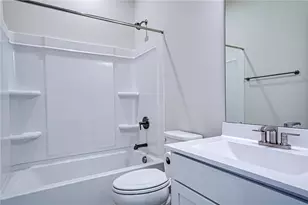 142 Olga Ave, Robinson Twp, PA 15108 - Photo 23