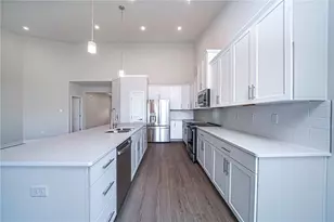 142 Olga Ave, Robinson Twp, PA 15108 - Photo 17