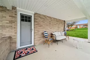 641 Longvue Dr, Chartiers, PA 15342 - Photo 33