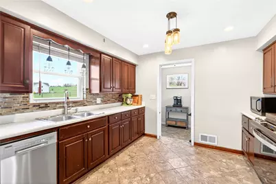 409 Pleasant Valley Rd, Smith Township, PA 15019 - Photo 9