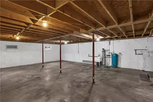 10 N Gait Dr, Liberty Township, PA 16127 - Photo 31