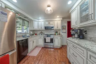 6723 Ridgevue Dr, South Park, PA 15236 - Photo 11