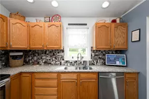 309 Garden Ave, Twp of But SE, PA 16001 - Photo 11