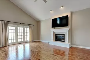 535 Dorchester Dr, Seven Fields Boro, PA 16046 - Photo 21