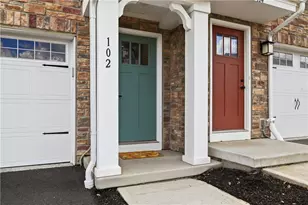 102 Lupine Dr, Adams Township, PA 16046 - Photo 3