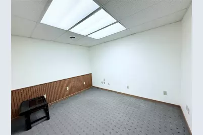 229 N Jefferson St, New Castle, PA 16101 - Photo 7