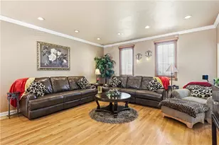 33 Mason Dr, Robinson Twp, PA 15108 - Photo 7