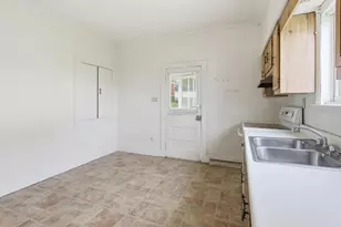 112 2nd Ave, New Eagle, PA 15067 - Photo 5