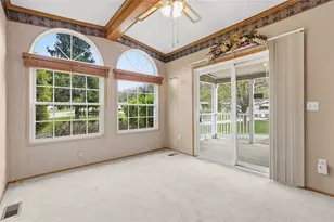 53 Stratford Ct, Collier Township, PA 15106 - Photo 9