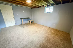 102 Randy Dr, City of But SW, PA 16002 - Photo 33