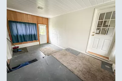 102 Randy Dr, City of But SW, PA 16002 - Photo 37
