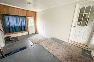 102 Randy Dr, City of But SW, PA 16002 - Photo 37