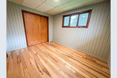 102 Randy Dr, City of But SW, PA 16002 - Photo 27