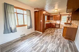 102 Randy Dr, City of But SW, PA 16002 - Photo 9
