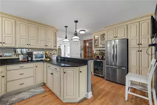 112 Eton Dr, Pittsburgh, PA 15215 - Photo 17