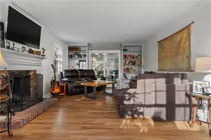 112 Eton Dr, Pittsburgh, PA 15215 - Photo 9
