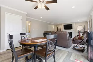 327 Everest Cir, Chartiers, PA 15342 - Photo 13