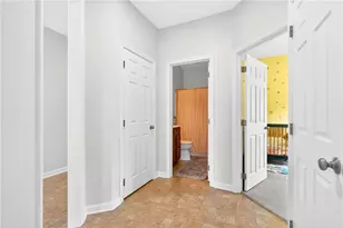 1249 Snee Dr, South Park, PA 15236 - Photo 7