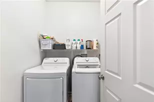 1249 Snee Dr, South Park, PA 15236 - Photo 29