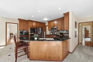 2608 Carriage House Dr, Hampton, PA 15101 - Photo 13