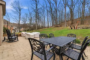128 Oakview Dr, Cranberry Township, PA 16066 - Photo 7