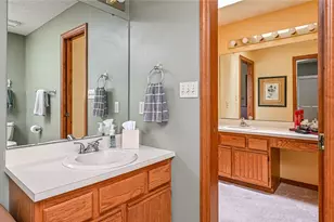 2551 Longmount Dr, Pittsburgh, PA 15090 - Photo 25