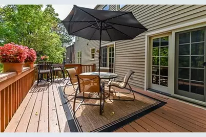 2551 Longmount Drive, Pittsburgh, PA 15090 - Photo 5