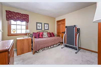 2551 Longmount Drive, Pittsburgh, PA 15090 - Photo 21