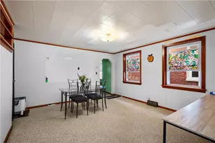 3211 Joe Hammer Sq, Pittsburgh, PA 15213 - Photo 5