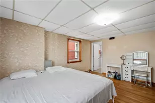 3211 Joe Hammer Sq, Pittsburgh, PA 15213 - Photo 13