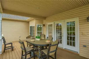 22 Sunridge Dr, Kennedy Township, PA 15108 - Photo 15