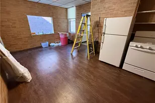 122 Greydon Ave, McKees Rocks, PA 15136 - Photo 9